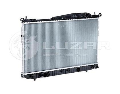 LRc 0576 LUZAR Радиатор охлаждения Epica 2.0/2.5 (06-) МКПП (LRc 0576) Luzar