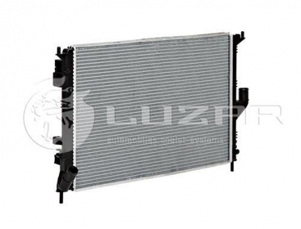 LRc ReLo08139 LUZAR Радиатор охлаждения Logan МКПП (08-) 1,4/1,6 с конд (алюм) (LRc ReLo08139) Luzar