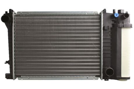 60735A NISSENS Радиатор охлаждения bmw 3 e36 (90-)/ 5 е34 (88-) (пр-во nissens)